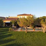 Avec Vue Et Piscine
