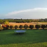 Avec Vue Et Piscine