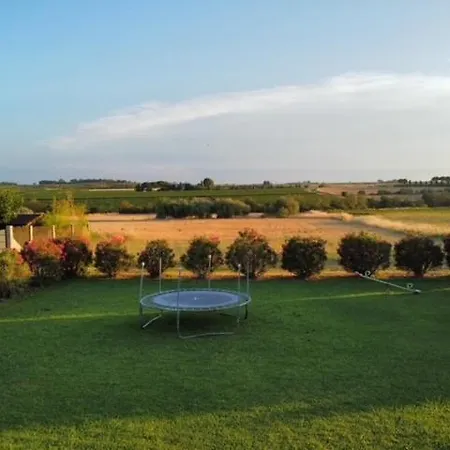 Avec Vue Et Piscine